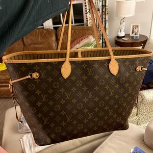 Louis Vuitton Neverfull with pouch
